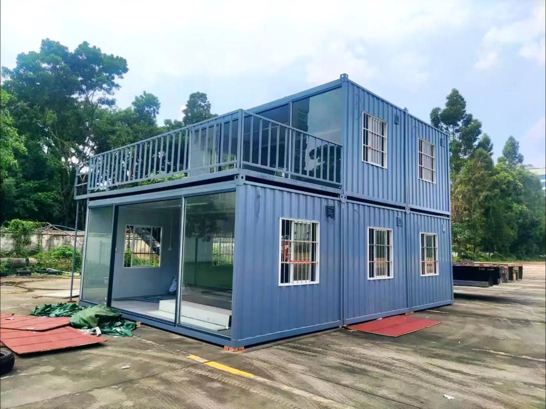 Container