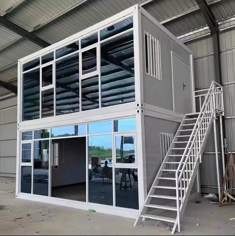 Container